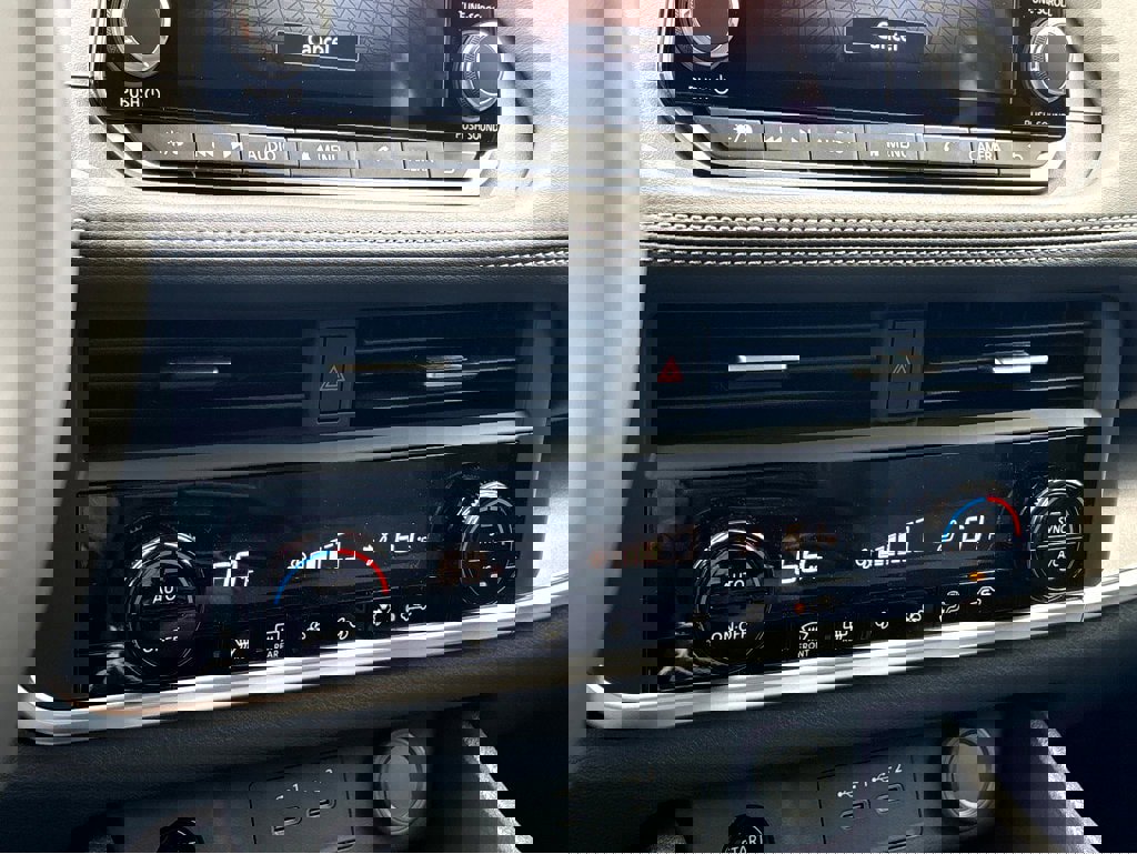 New 2026 Nissan Rogue SV image 9