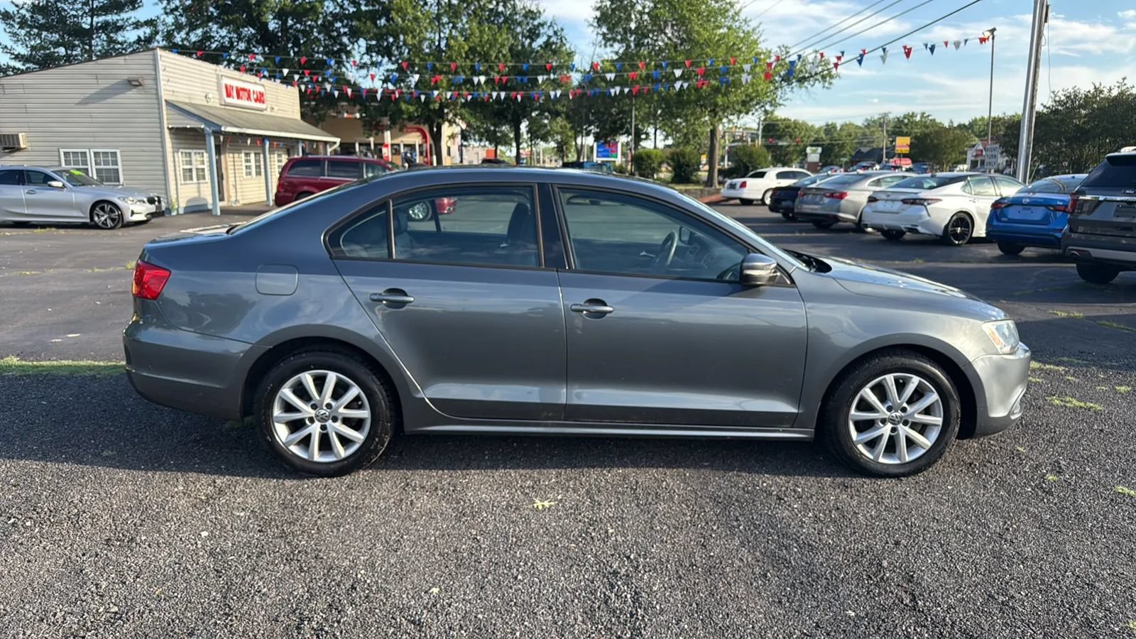 Used 2012 Volkswagen Jetta SE FWD image 7