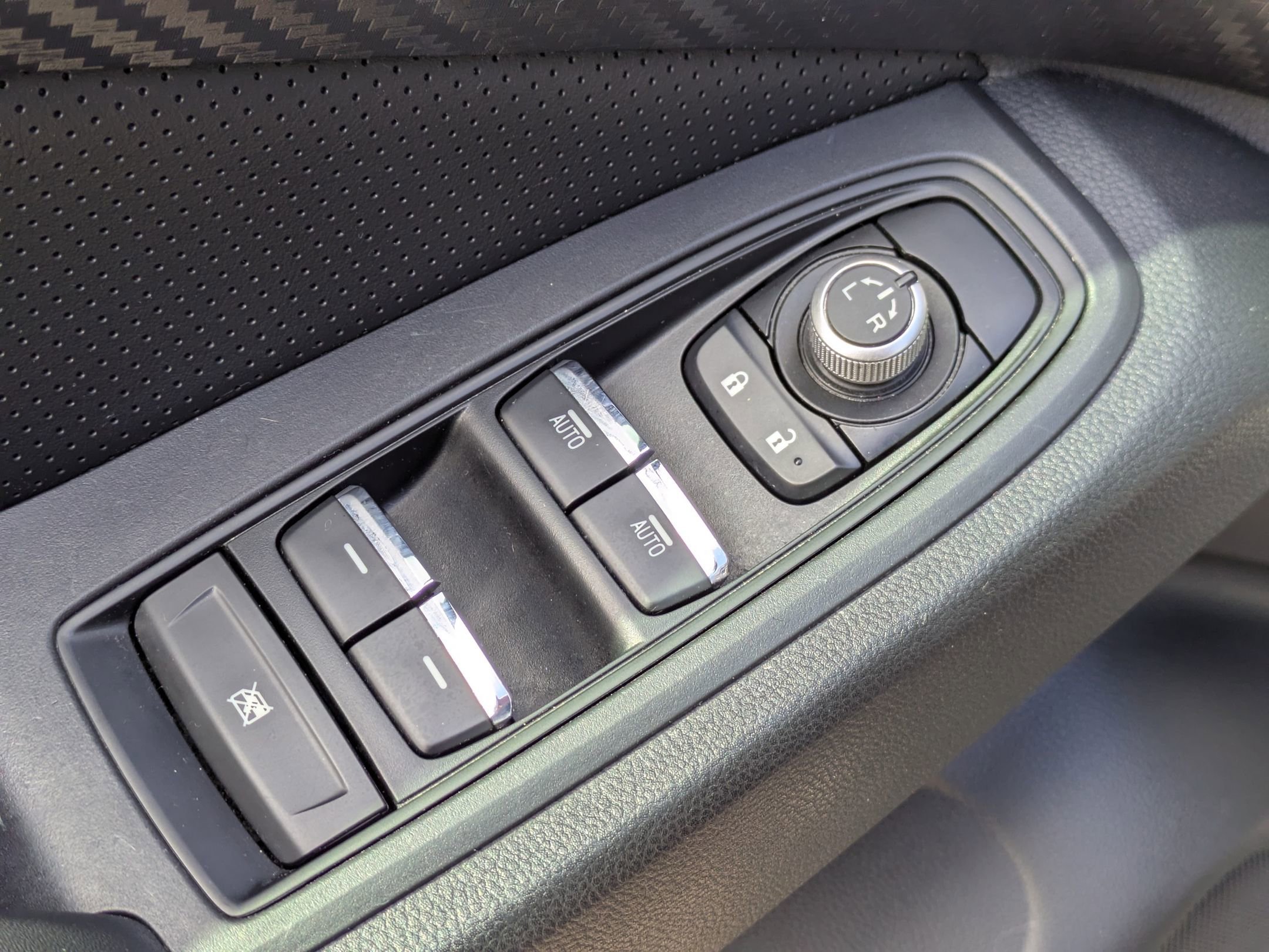 Used 2022 Subaru Ascent Onyx Edition image 11