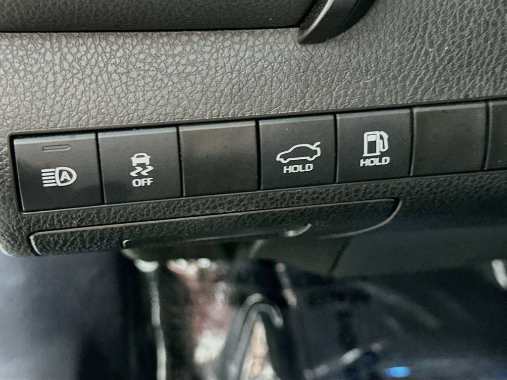 Used 2022 Toyota Camry XSE w/ Navigation Package FWD image 19