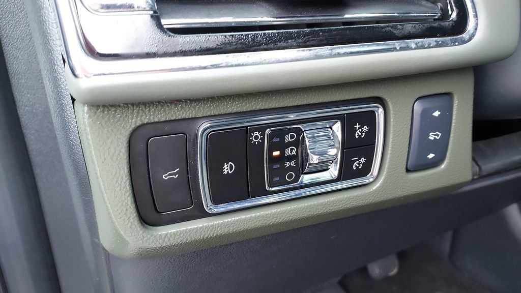 Used 2024 Lincoln Navigator Black Label image 13