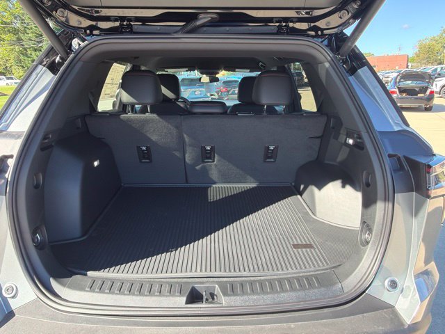 New 2027 Chevrolet Equinox RS w/ LPO, Floor Liner Package AWD/4WD image 28