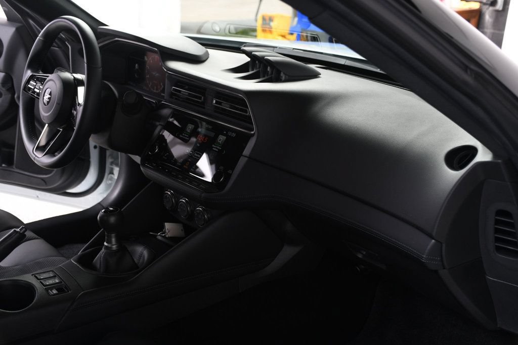 Used 2024 Nissan Z Performance w/ Floor Mat Package RWD image 25