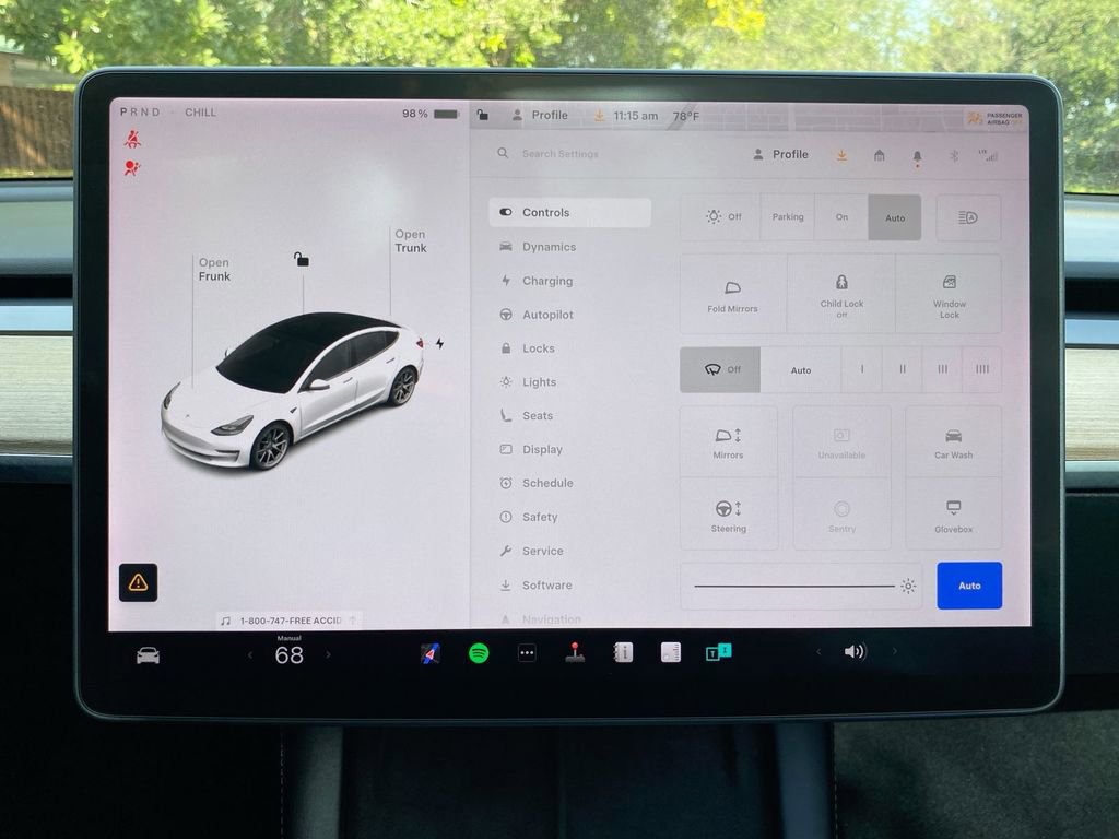 Used 2021 Tesla Model 3 Standard Range Plus image 29