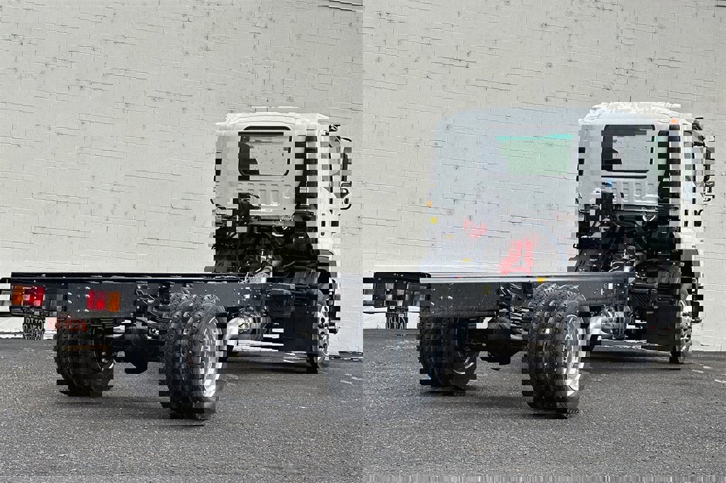 New 2024 Chevrolet Low Cab Forward 6500XD image 4