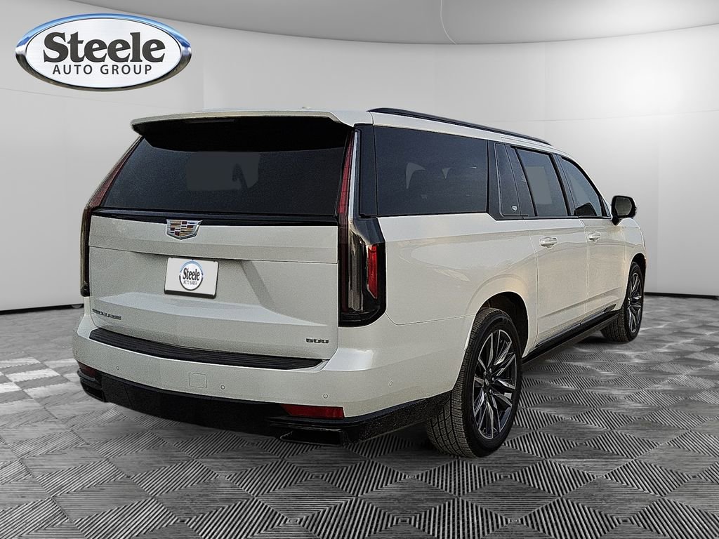 Used 2023 Cadillac Escalade ESV Sport w/ Touring Package image 5