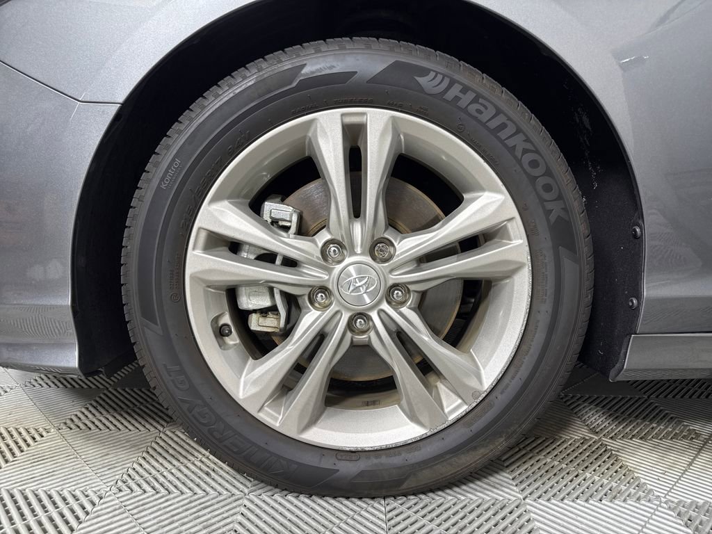 Used 2019 Hyundai Sonata Limited FWD image 21