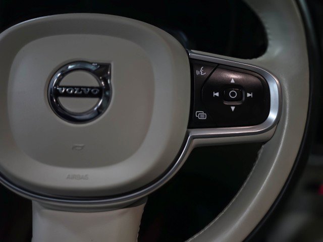 Used 2022 Volvo S60 T8 R-Design Expression w/ Advanced Package image 20