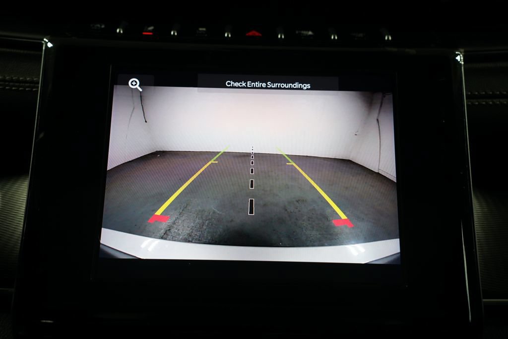 Used 2025 Jeep Grand Cherokee L Laredo RWD image 19