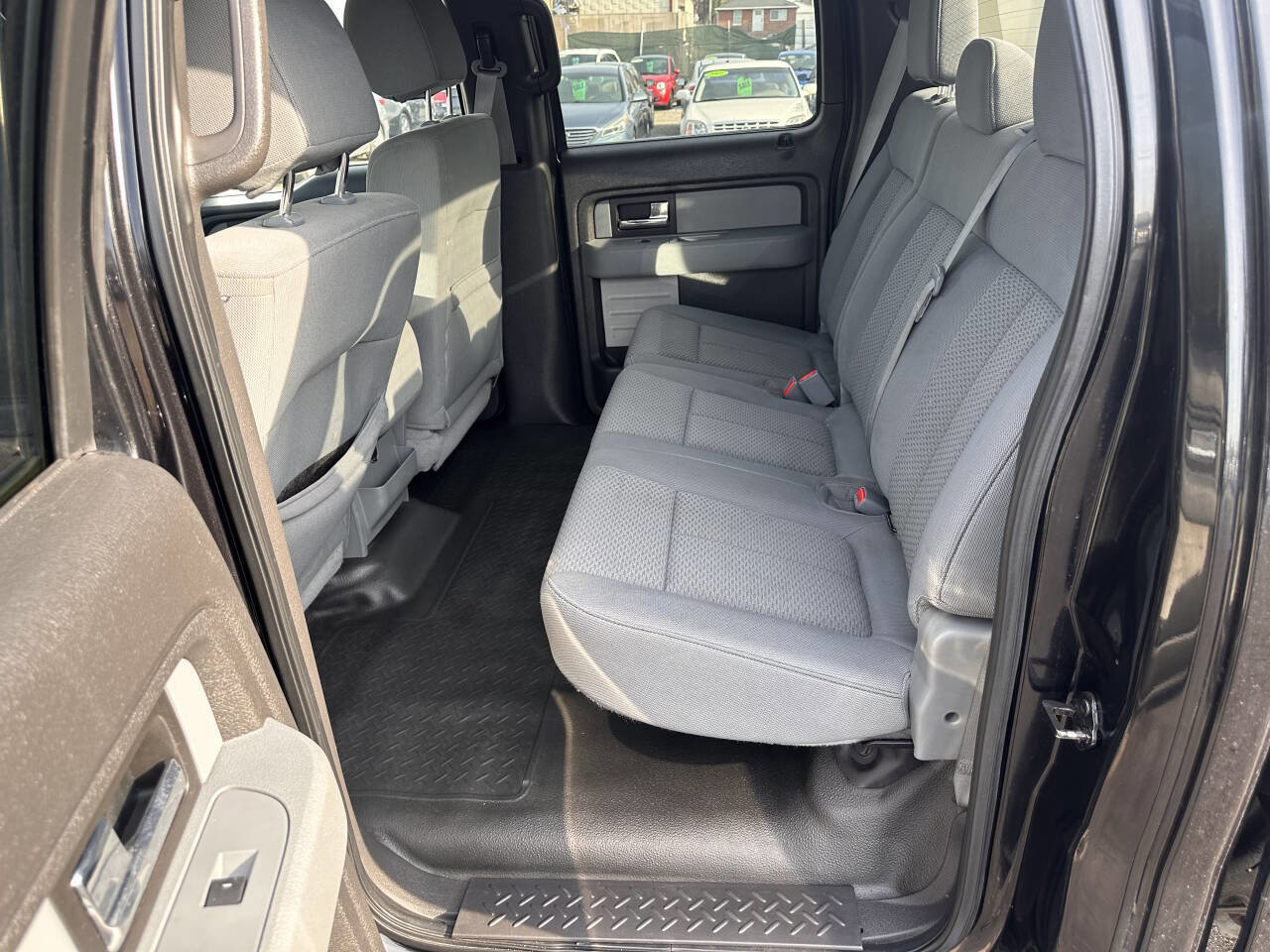 Used 2014 Ford F150 XLT w/ Trailer Tow Package image 6