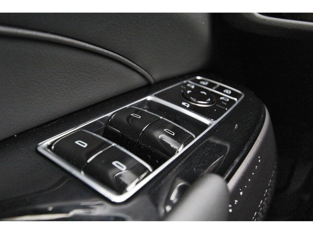 New 2026 Cadillac Lyriq Sport image 15