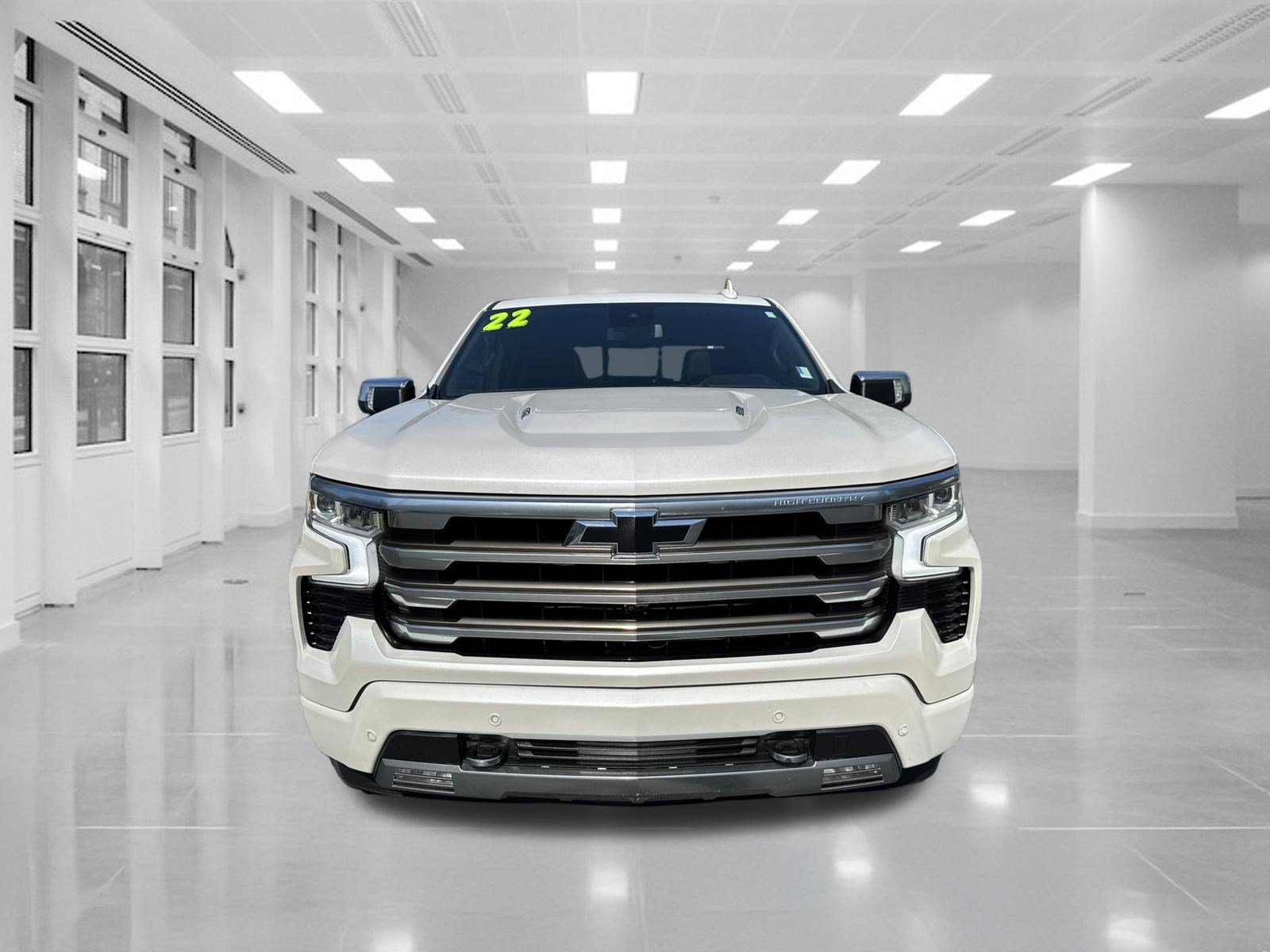 Used 2022 Chevrolet Silverado 1500 High Country w/ Z71 Off-Road Package AWD/4WD image 2