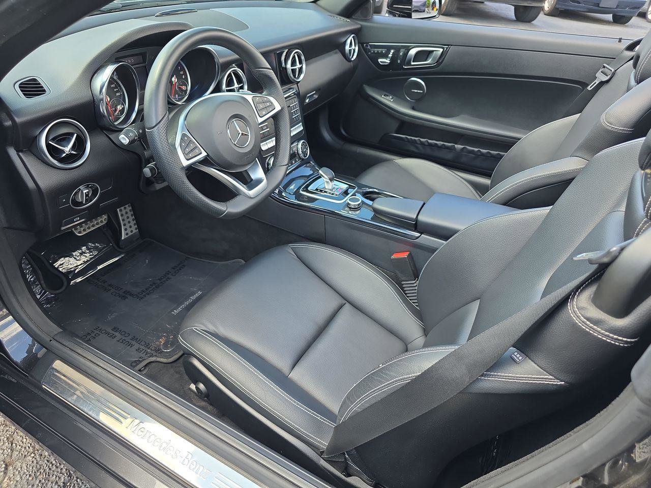 Used 2019 Mercedes-Benz SLC 300 image 4