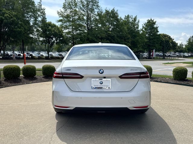 Used 2026 BMW 530i xDrive AWD/4WD image 4