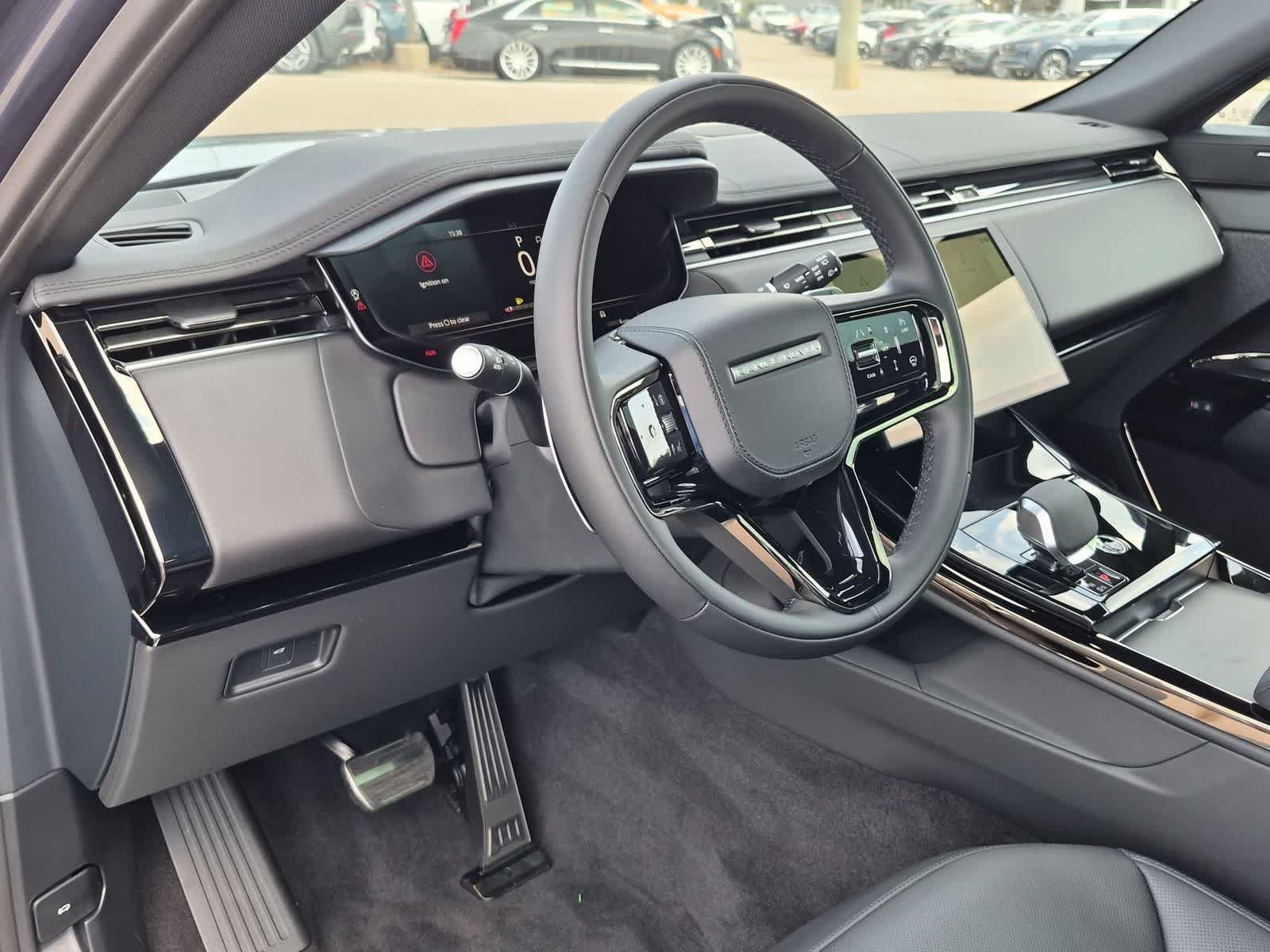 New 2027 Land Rover Range Rover Sport Dynamic SE AWD/4WD image 2