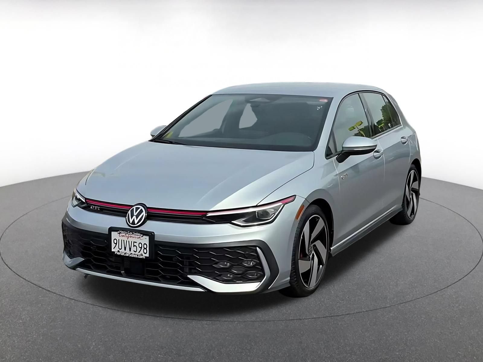 Used 2026 Volkswagen Golf S FWD image 5