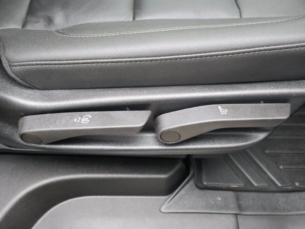 Certified 2022 Chevrolet Tahoe Z71 w/ Luxury Package image 41