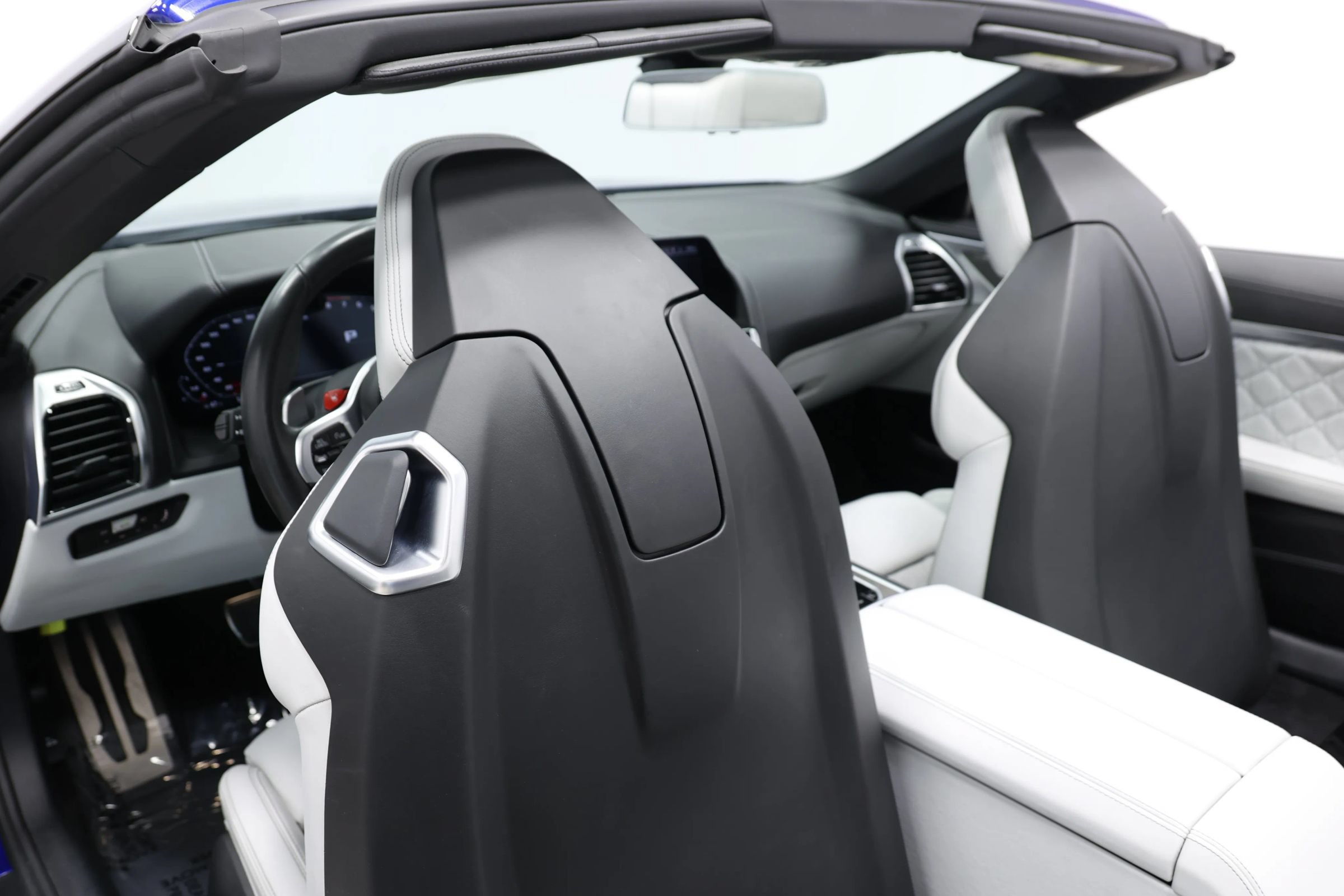Used 2020 BMW M8 Convertible w/ M Carbon Exterior Package AWD/4WD image 58