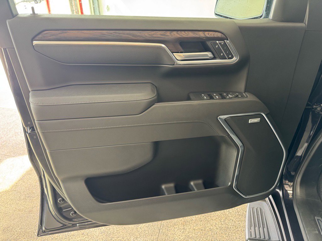 New 2026 GMC Sierra 1500 SLT w/ SLT Premium Plus Package image 17