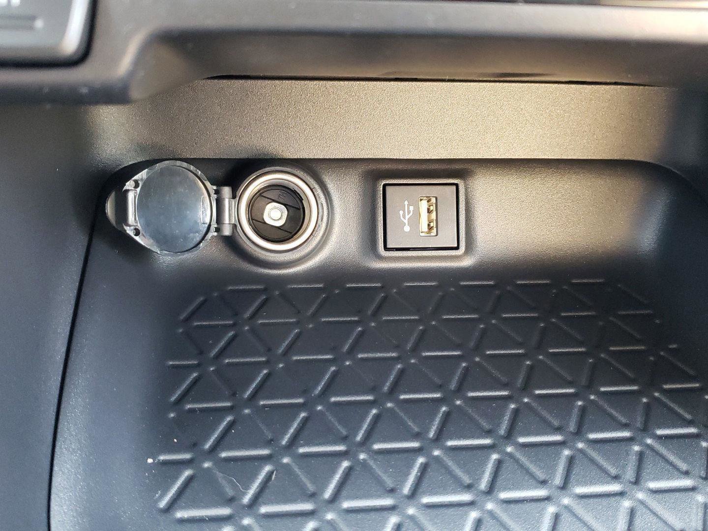 New 2025 Toyota RAV4 LE image 15