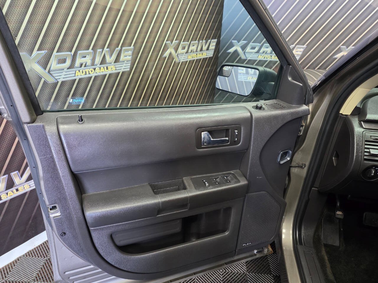 Used 2014 Ford Flex SE FWD image 17