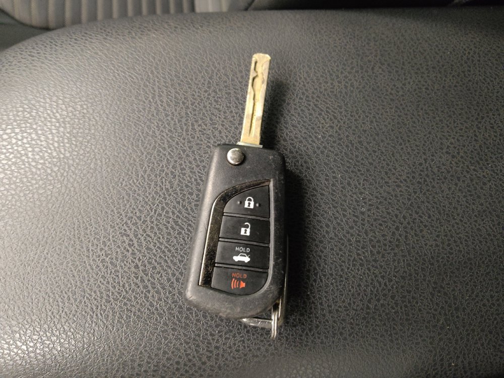 Used 2023 Toyota Camry SE FWD image 32