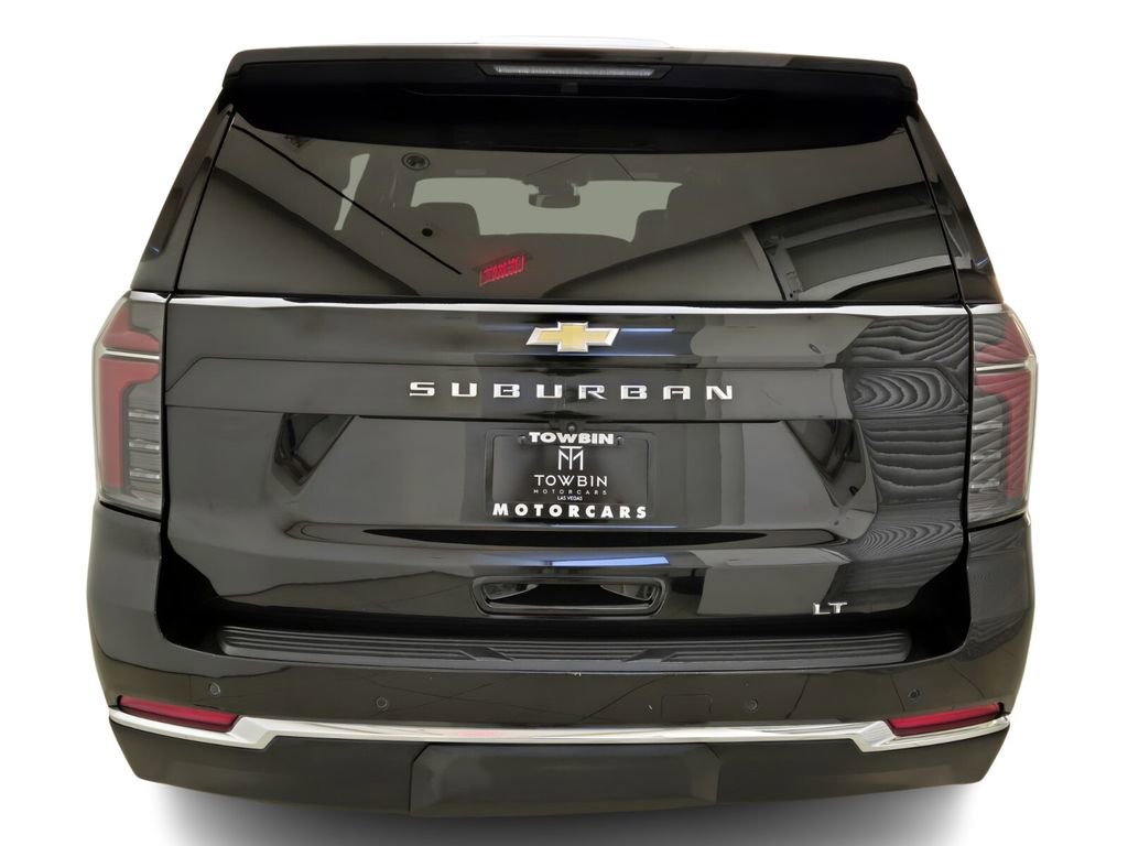 Used 2025 Chevrolet Suburban LT AWD/4WD image 10