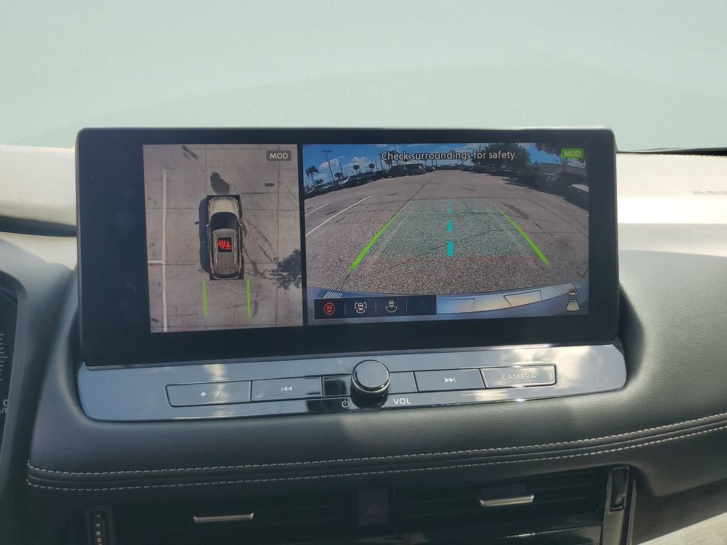 Used 2025 Nissan Rogue Platinum image 15