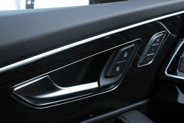 New 2026 Audi Q7 2.0T Premium AWD/4WD image 7