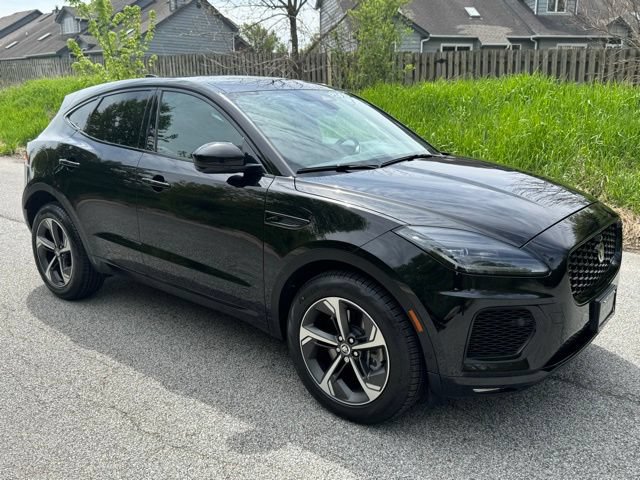 Certified 2024 Jaguar E-PACE R-Dynamic SE AWD/4WD image 4