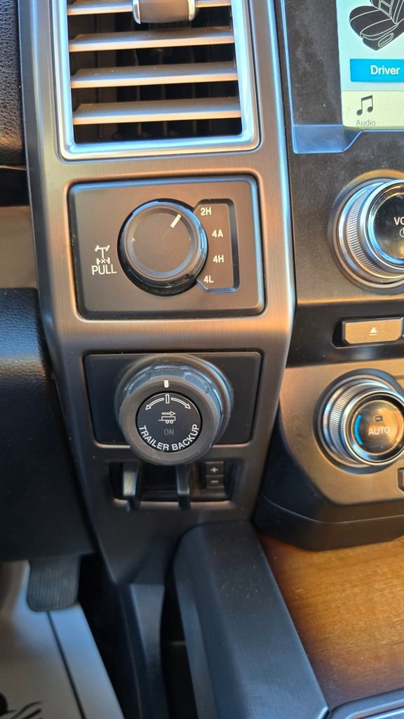 Used 2016 Ford F150 Limited w/ Trailer Tow Package image 26