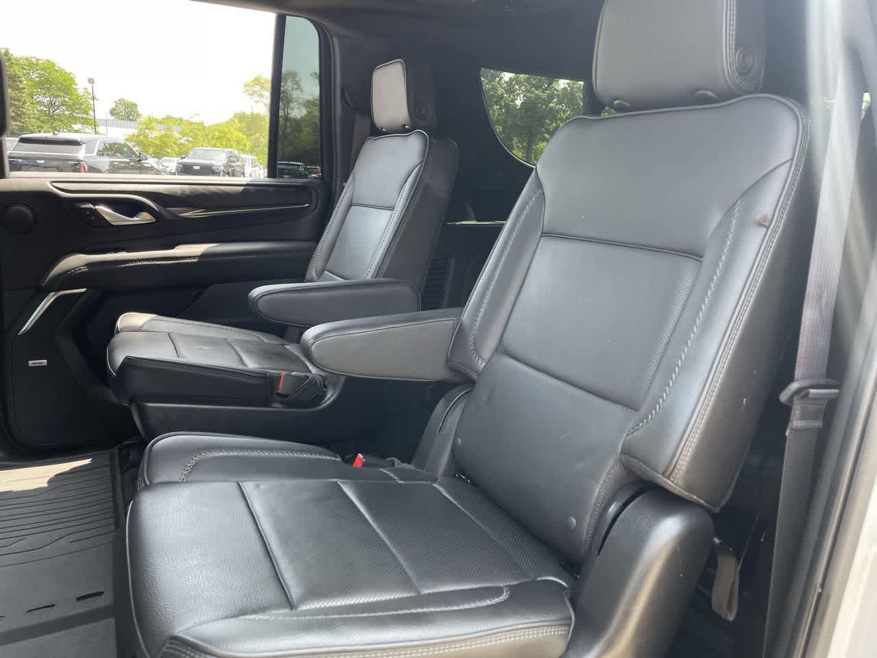 Used 2022 GMC Yukon XL Denali AWD/4WD image 20