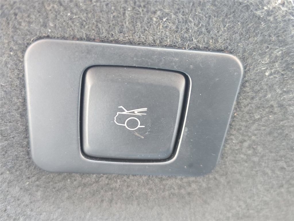 Used 2016 Lincoln MKZ AWD w/ Equipment Group 300A Reserve image 9