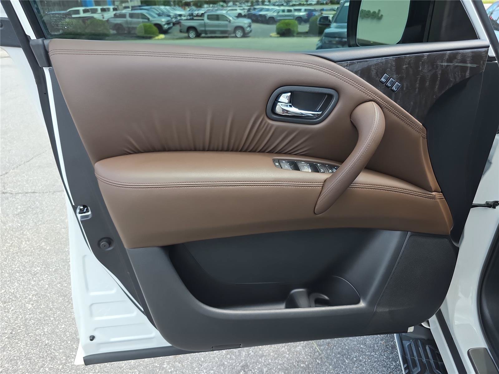 Used 2024 Nissan Armada Platinum w/ Cargo Package RWD image 18