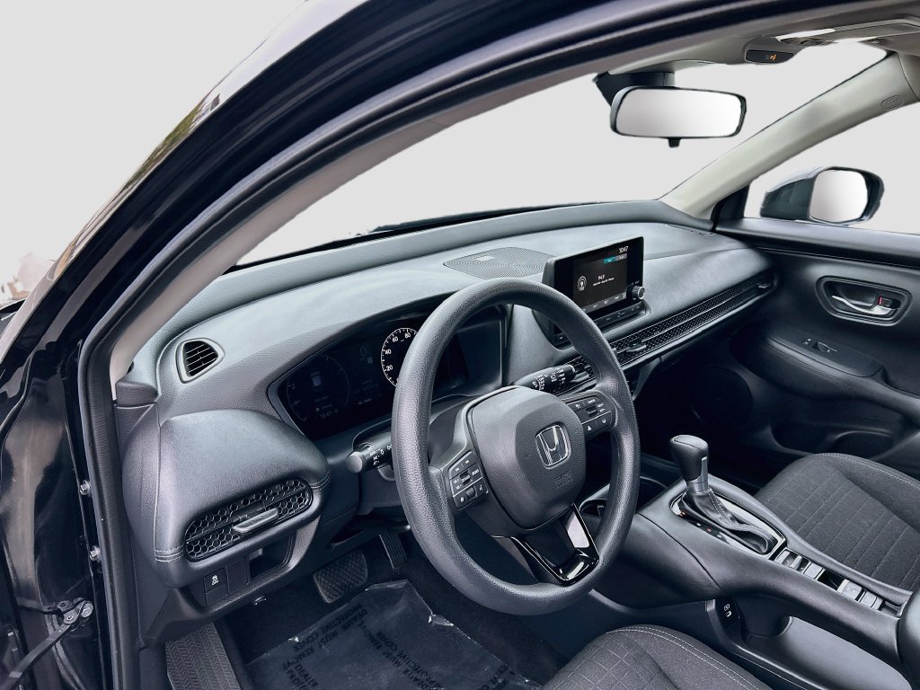 Certified 2024 Honda HR-V LX image 9