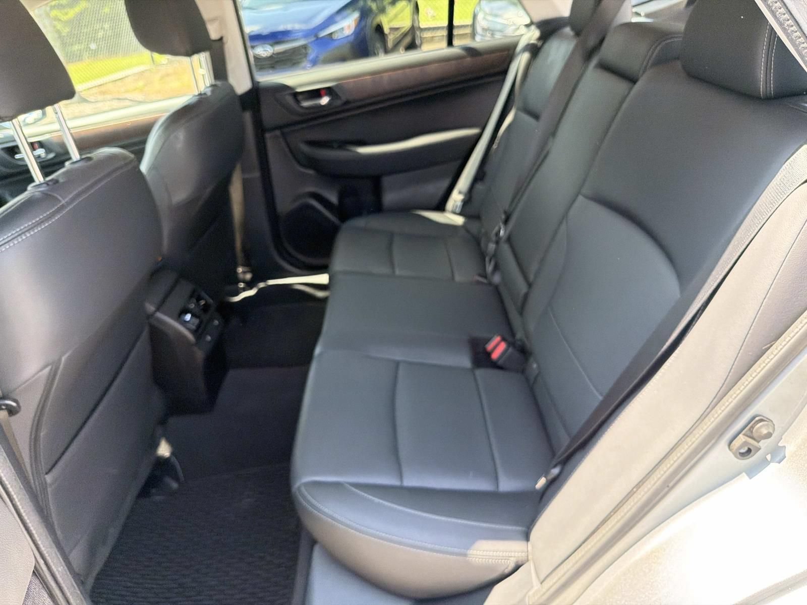 Used 2016 Subaru Outback 2.5i Limited AWD/4WD image 20