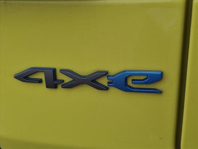 Used 2023 Jeep Wrangler Unlimited w/ Cold Weather Group AWD/4WD image 13