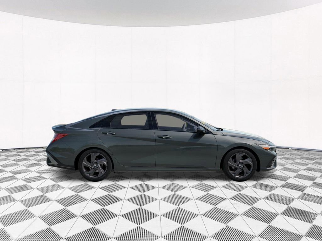 New 2026 Hyundai Elantra Sport image 11