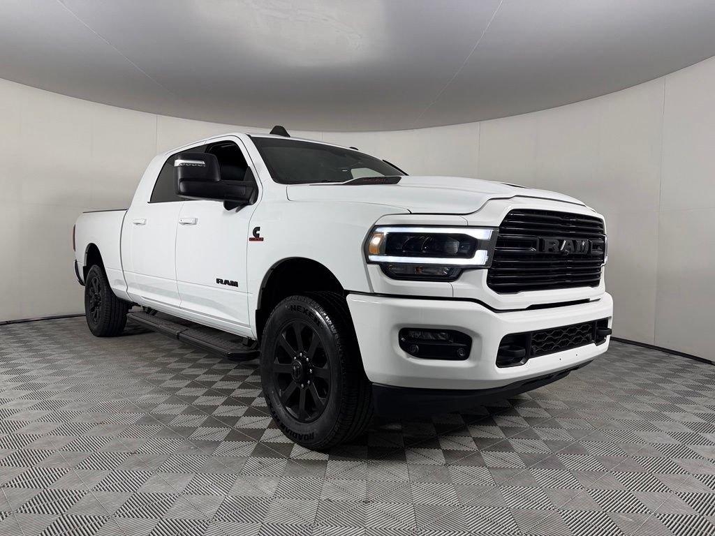 Used 2024 RAM 2500 Laramie w/ Night Edition AWD/4WD image 4