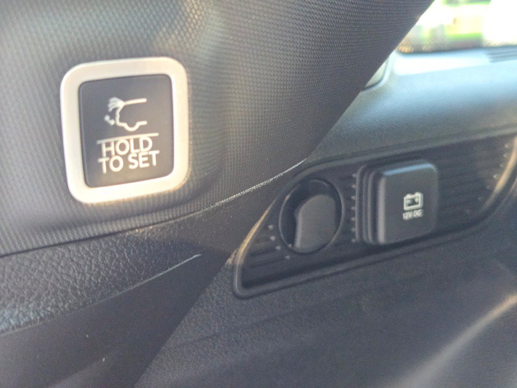 New 2027 Jeep Grand Cherokee Altitude AWD/4WD image 21