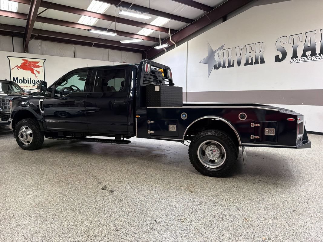 Used 2021 Ford F350 XLT w/ XLT Value Package AWD/4WD image 4