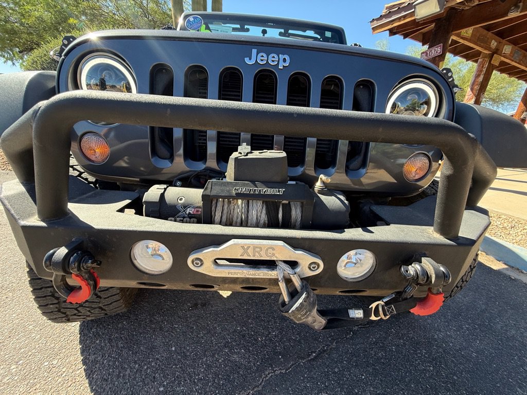Used 2016 Jeep Wrangler Sport w/ Connectivity Group AWD/4WD image 25