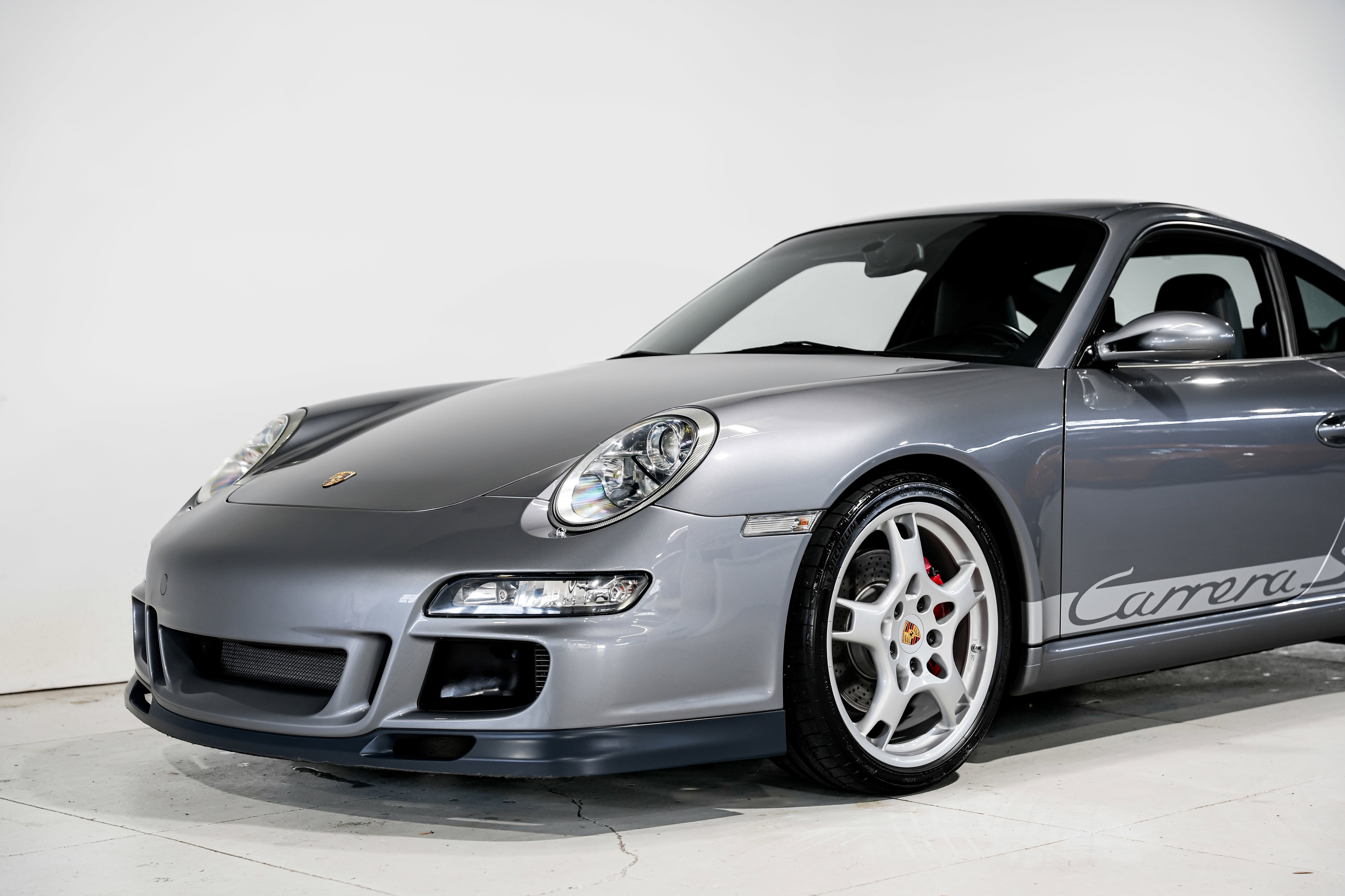 Used 2005 Porsche 911 Carrera S RWD image 29