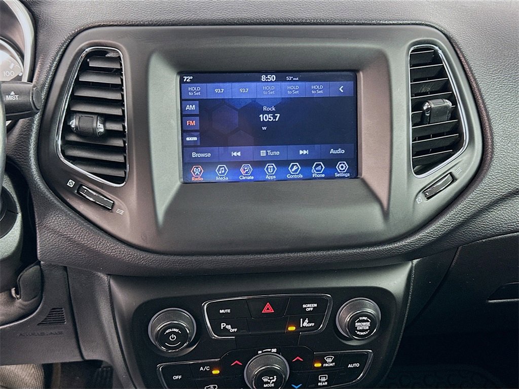 Used 2018 Jeep Compass Latitude w/ Popular Equipment Group image 14