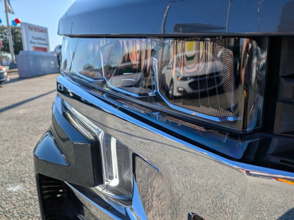 Used 2021 Chevrolet Silverado 1500 LT image 11