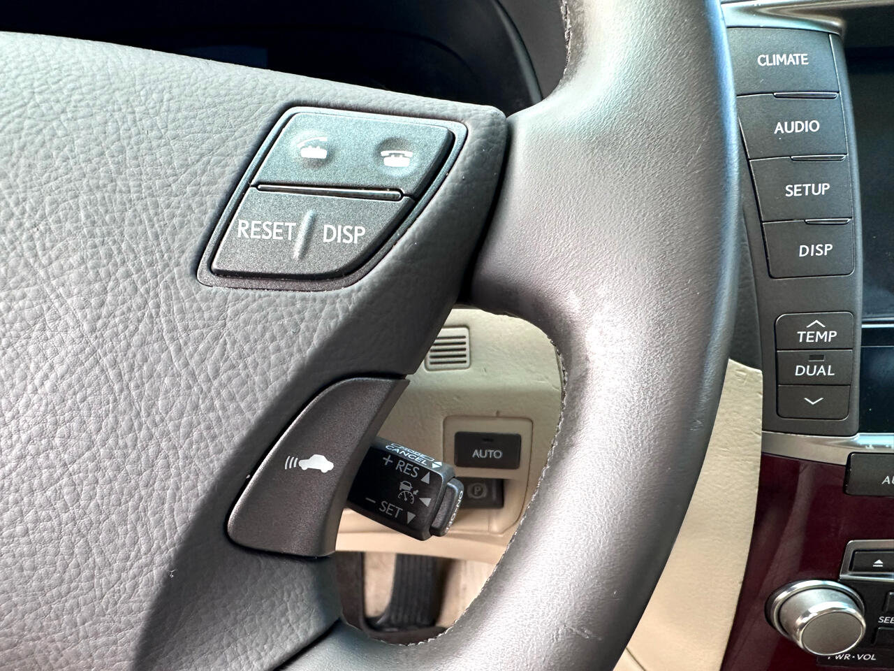 Used 2010 Lexus LS 460 L image 18