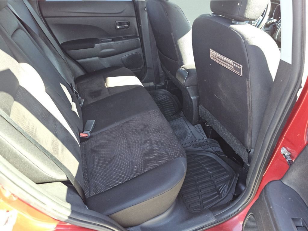 Used 2013 Mitsubishi Outlander Sport LE image 5