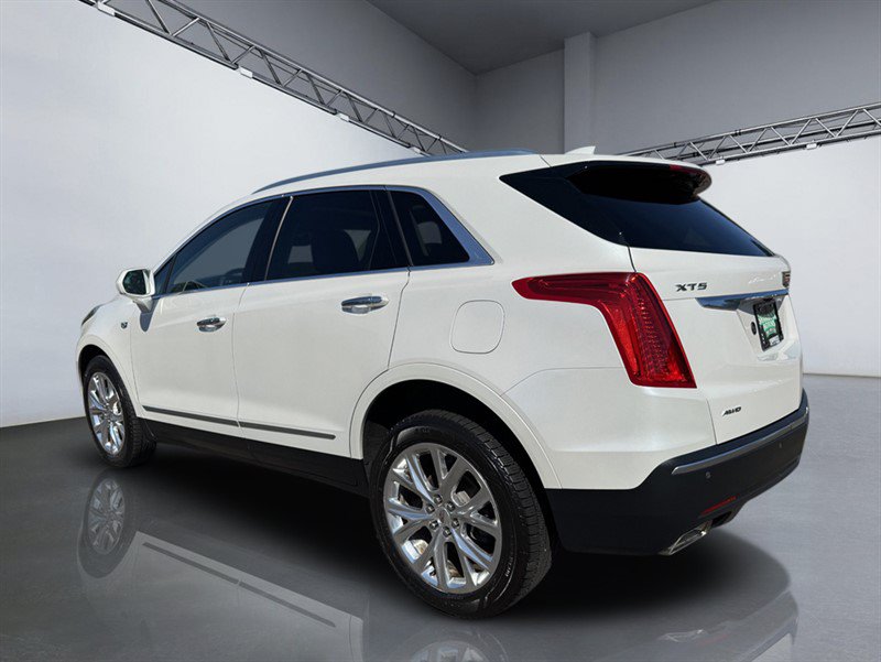 Used 2018 Cadillac XT5 Luxury w/ Driver Awareness Package AWD/4WD image 5