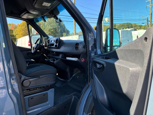 Used 2019 Mercedes-Benz Sprinter 144 image 20