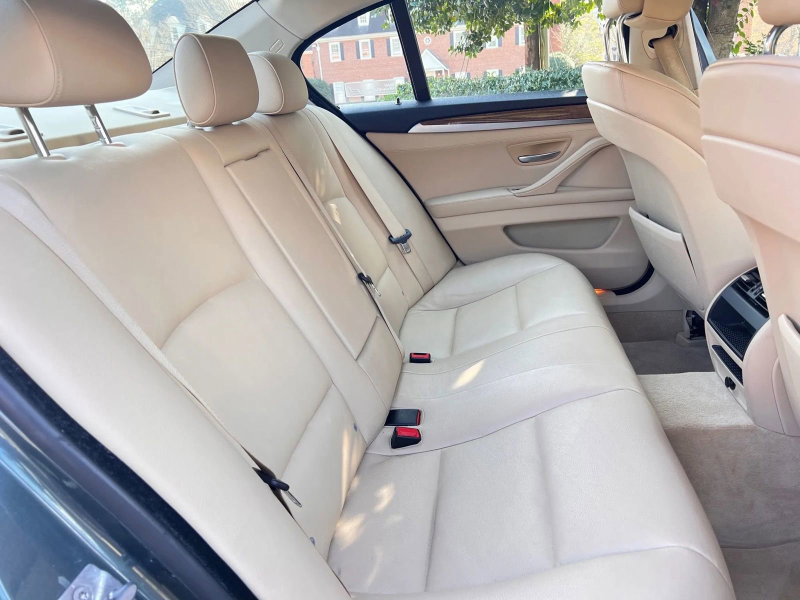 Used 2011 BMW 535i xDrive Sedan image 14